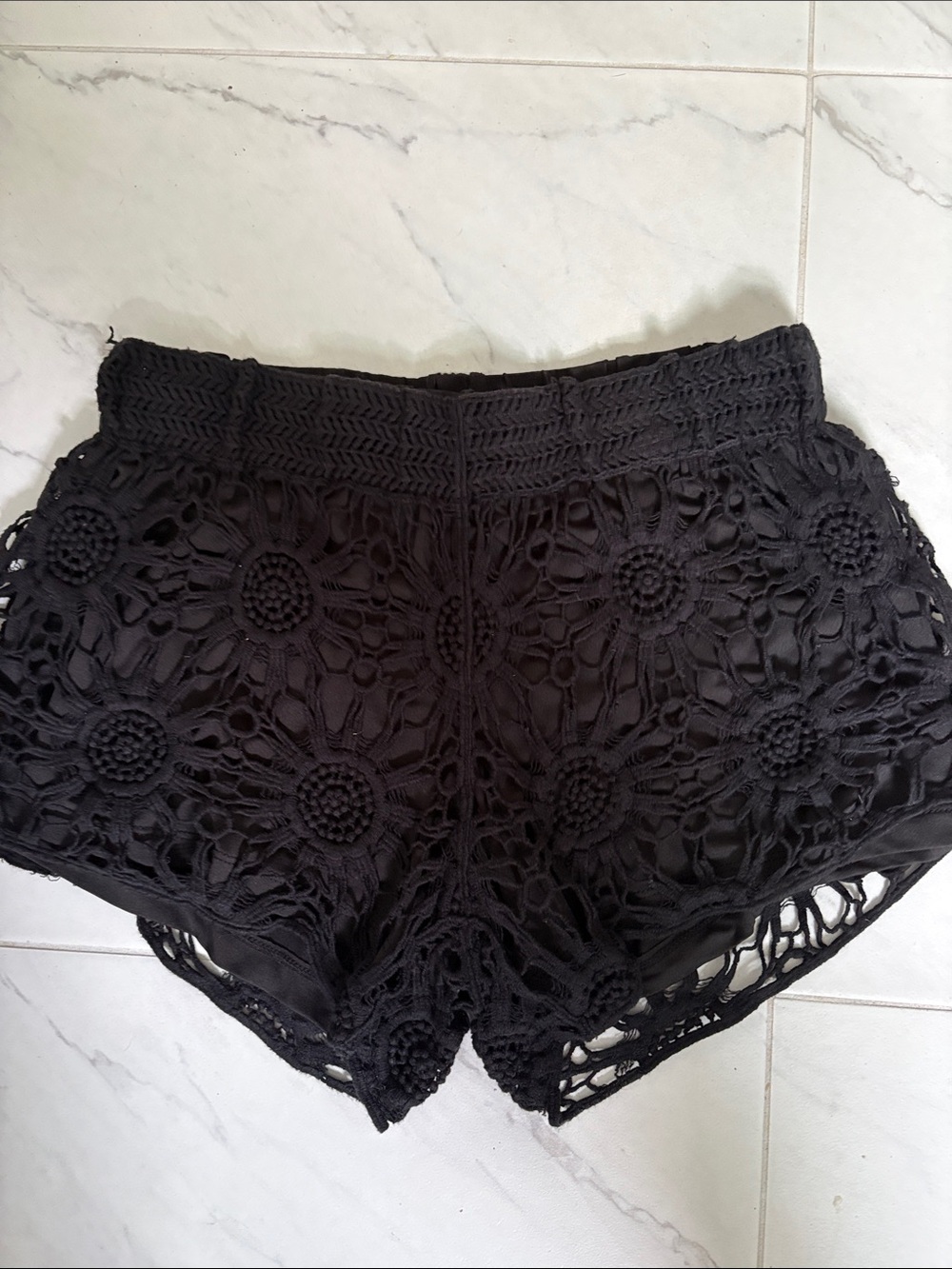Macbeth Collection by Margaret Josephs Black Crochet pull on High-Waist Shorts
